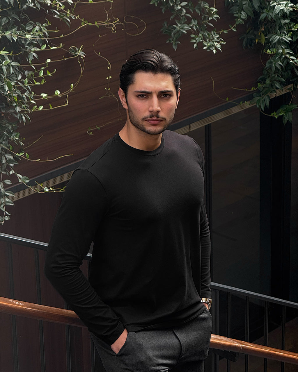 Siyah Uzun Kollu Tişört