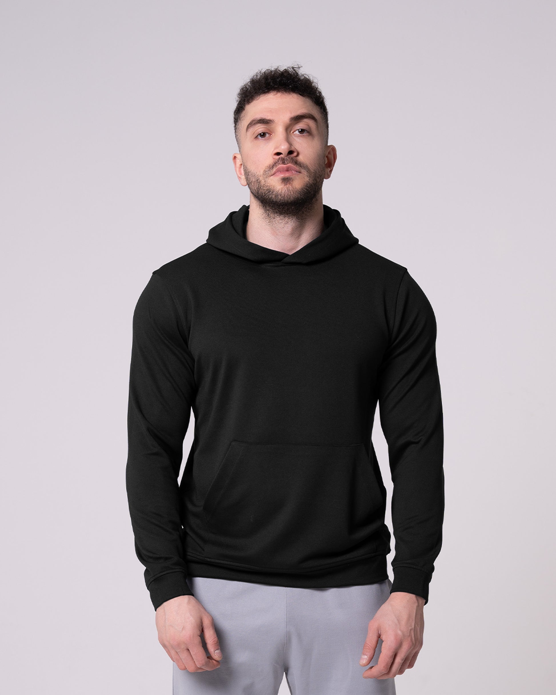 Siyah Kapüşonlu Sweatshirt