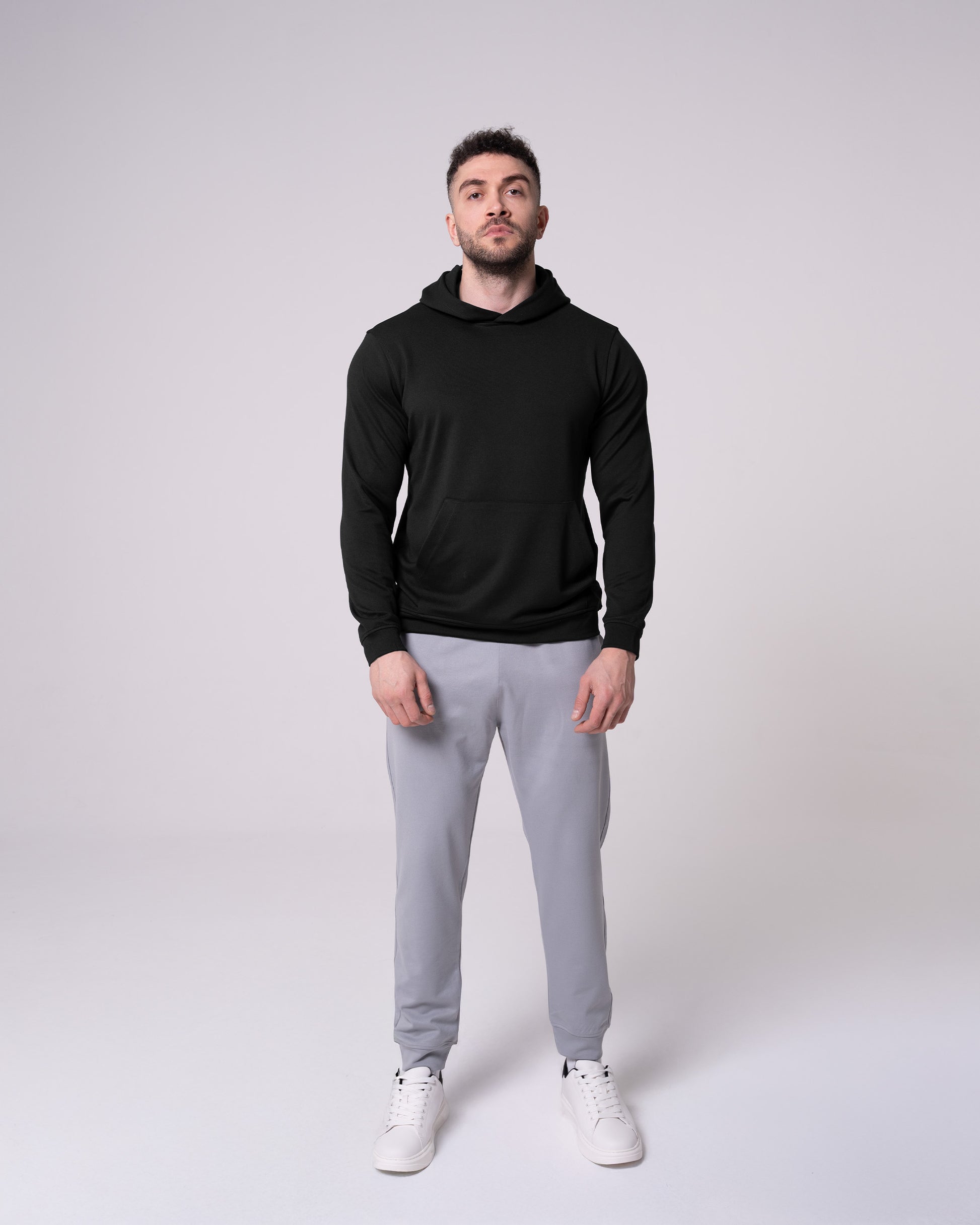 Siyah Kapüşonlu Sweatshirt