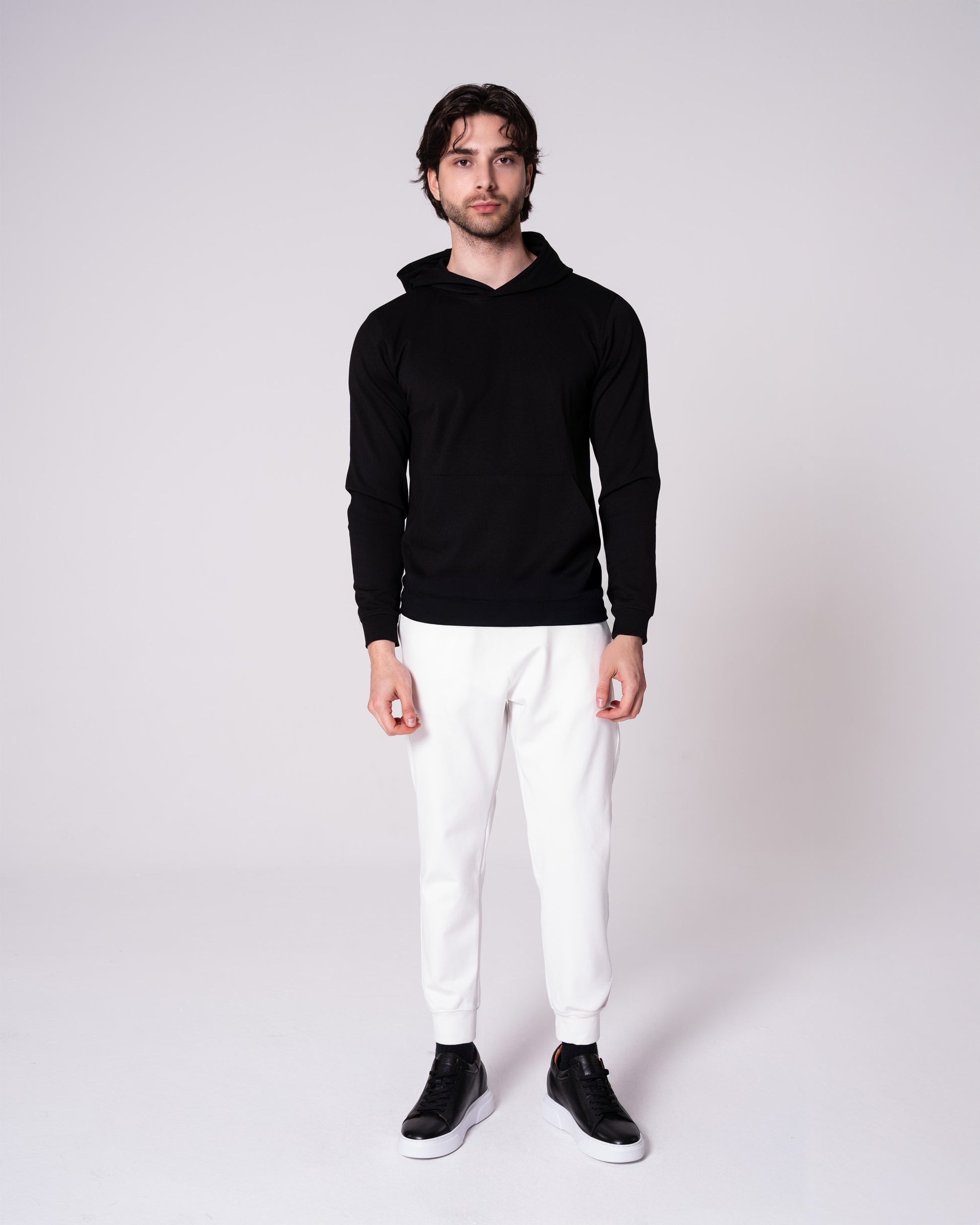 Siyah Kapüşonlu Sweatshirt