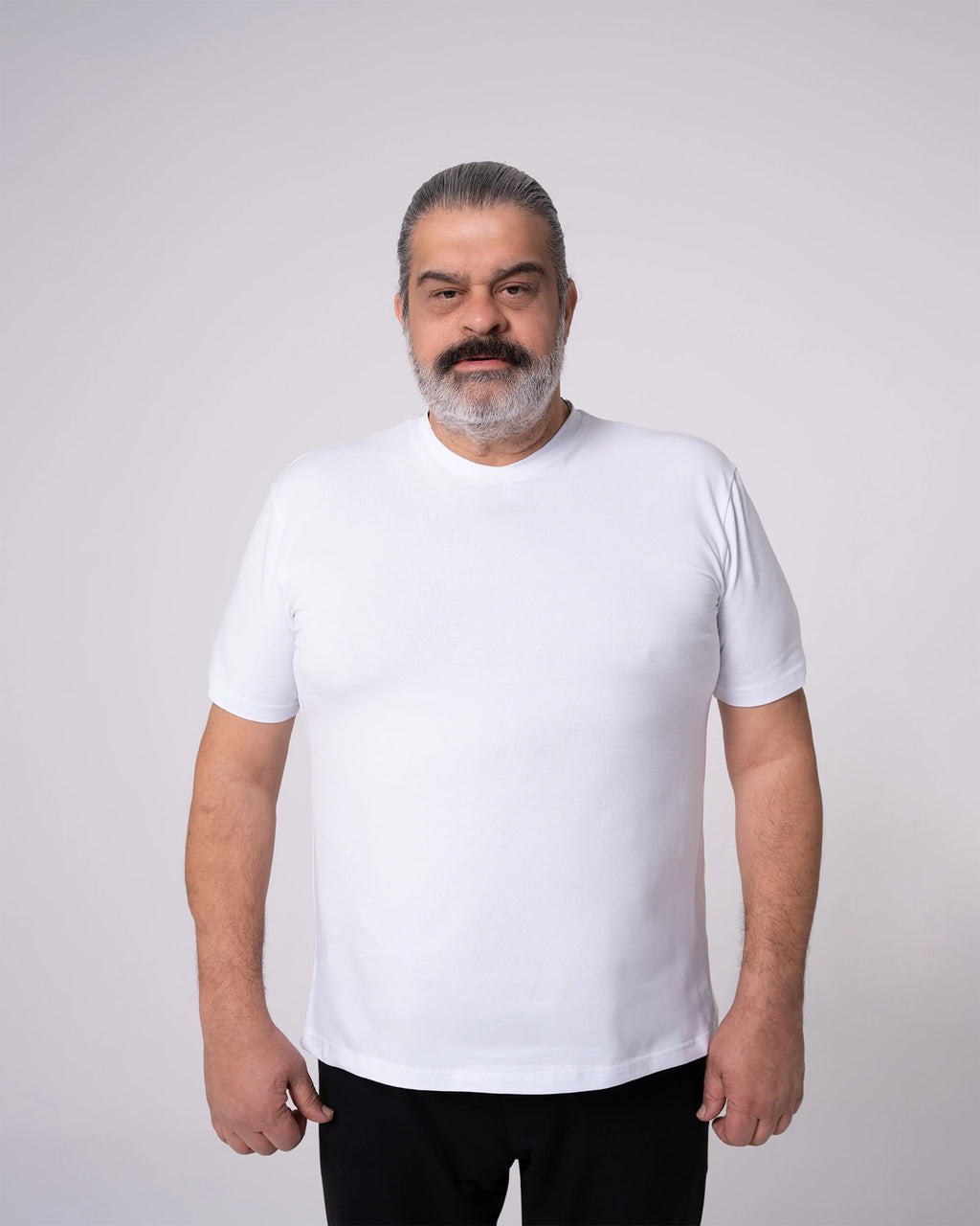 Beyaz Bisiklet Yaka Tişört