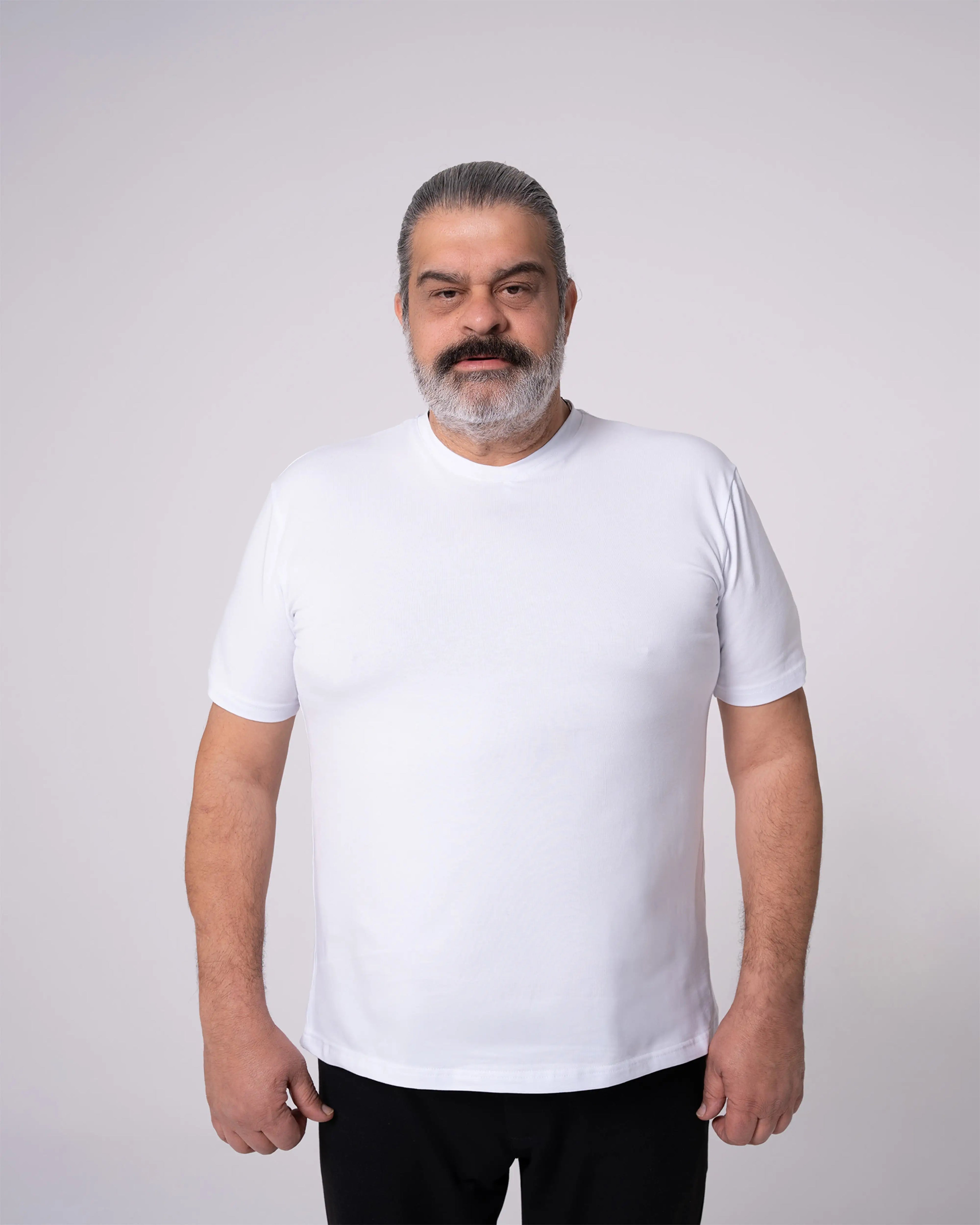 Beyaz Bisiklet Yaka Tişört