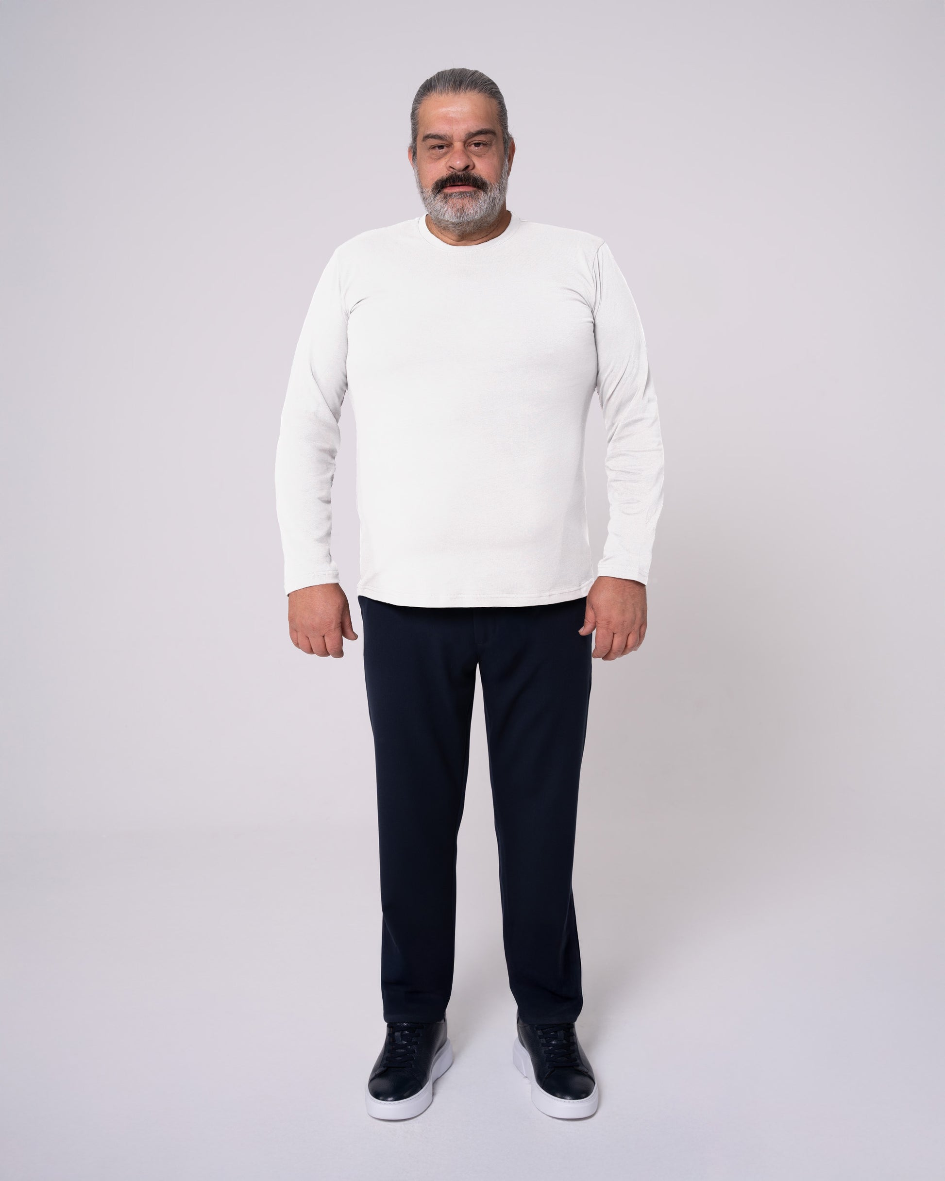 Beyaz Uzun Kollu Tişört