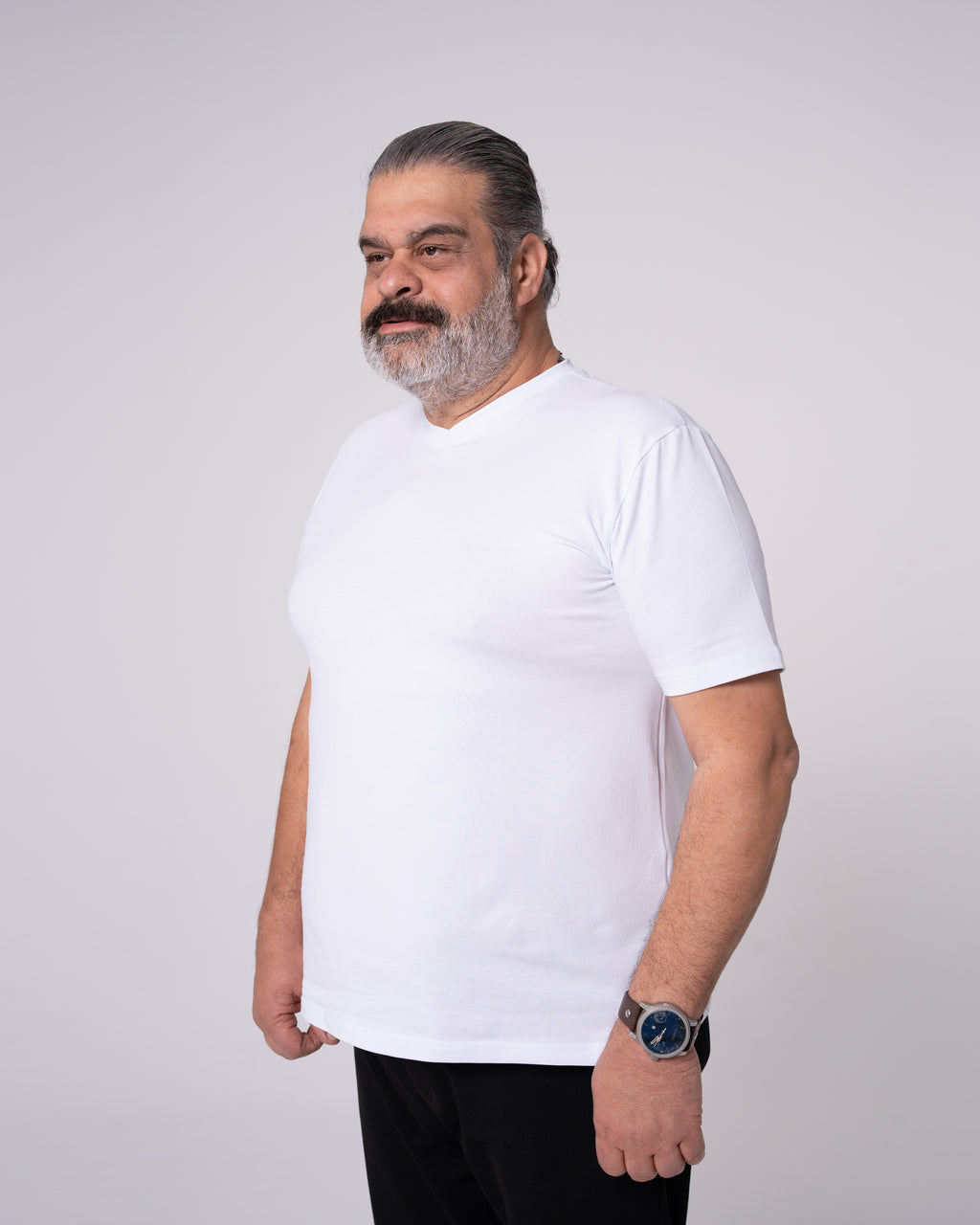 Beyaz V Yaka Tişört