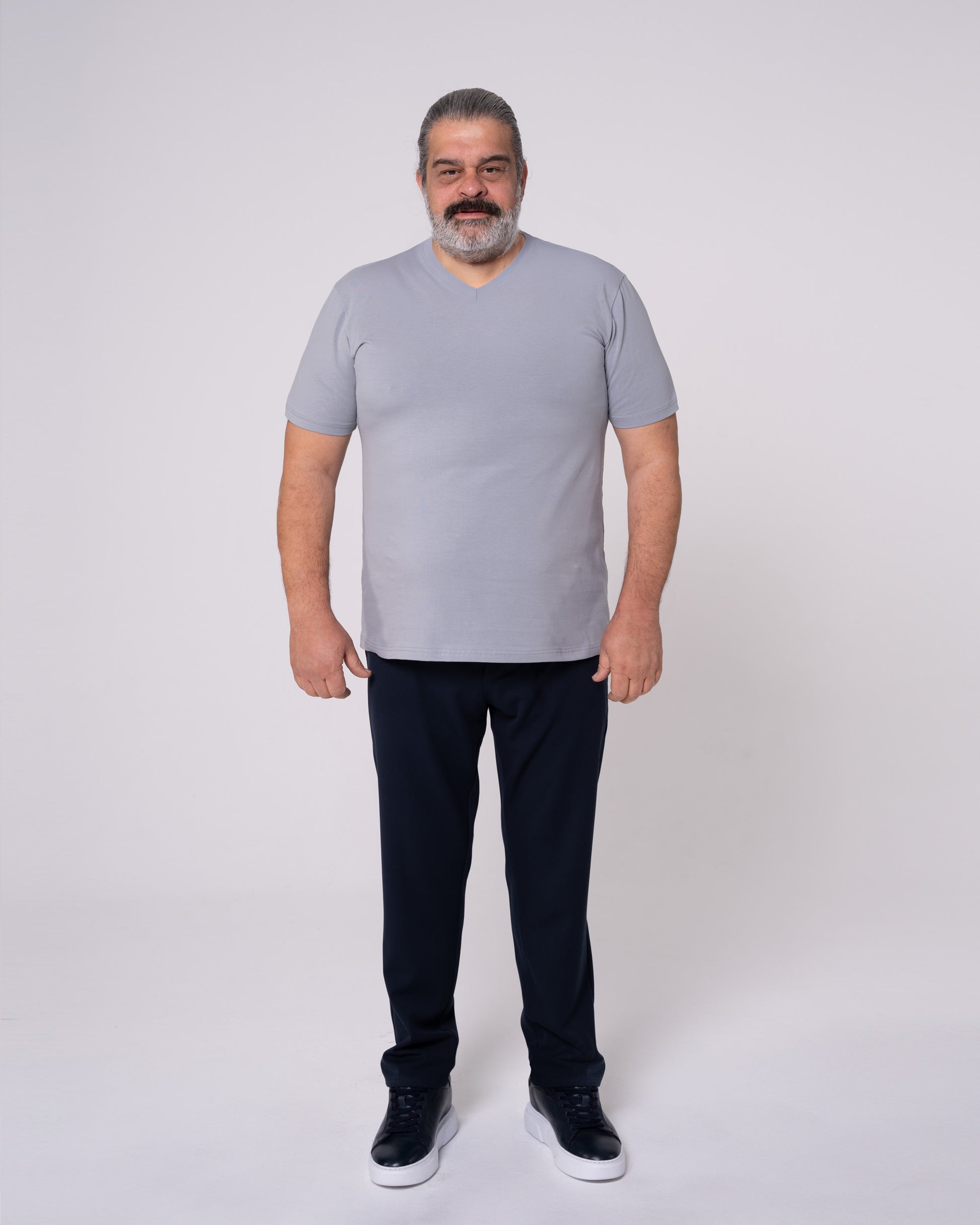 Gri V Yaka Tişört