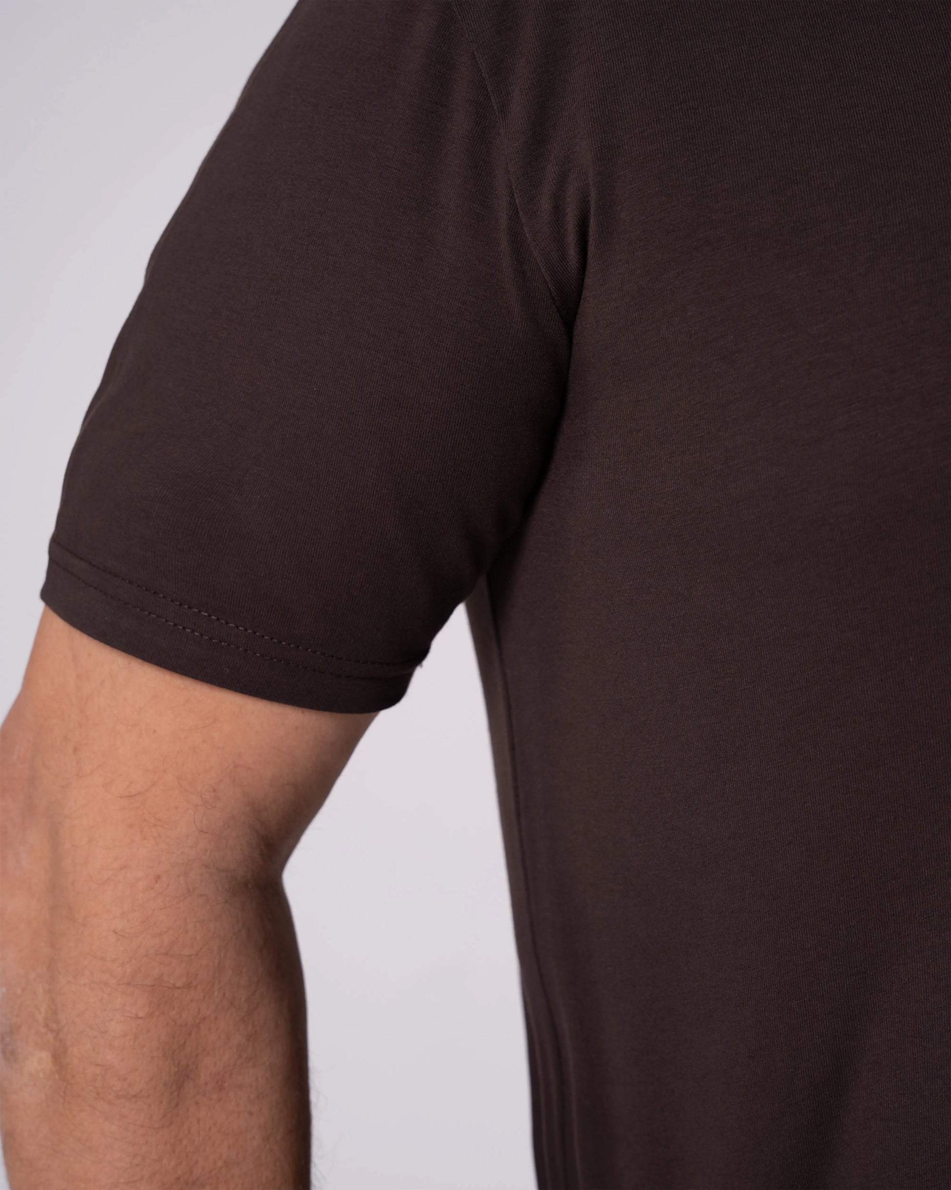 Kahverengi V Yaka Tişört Craftlabel