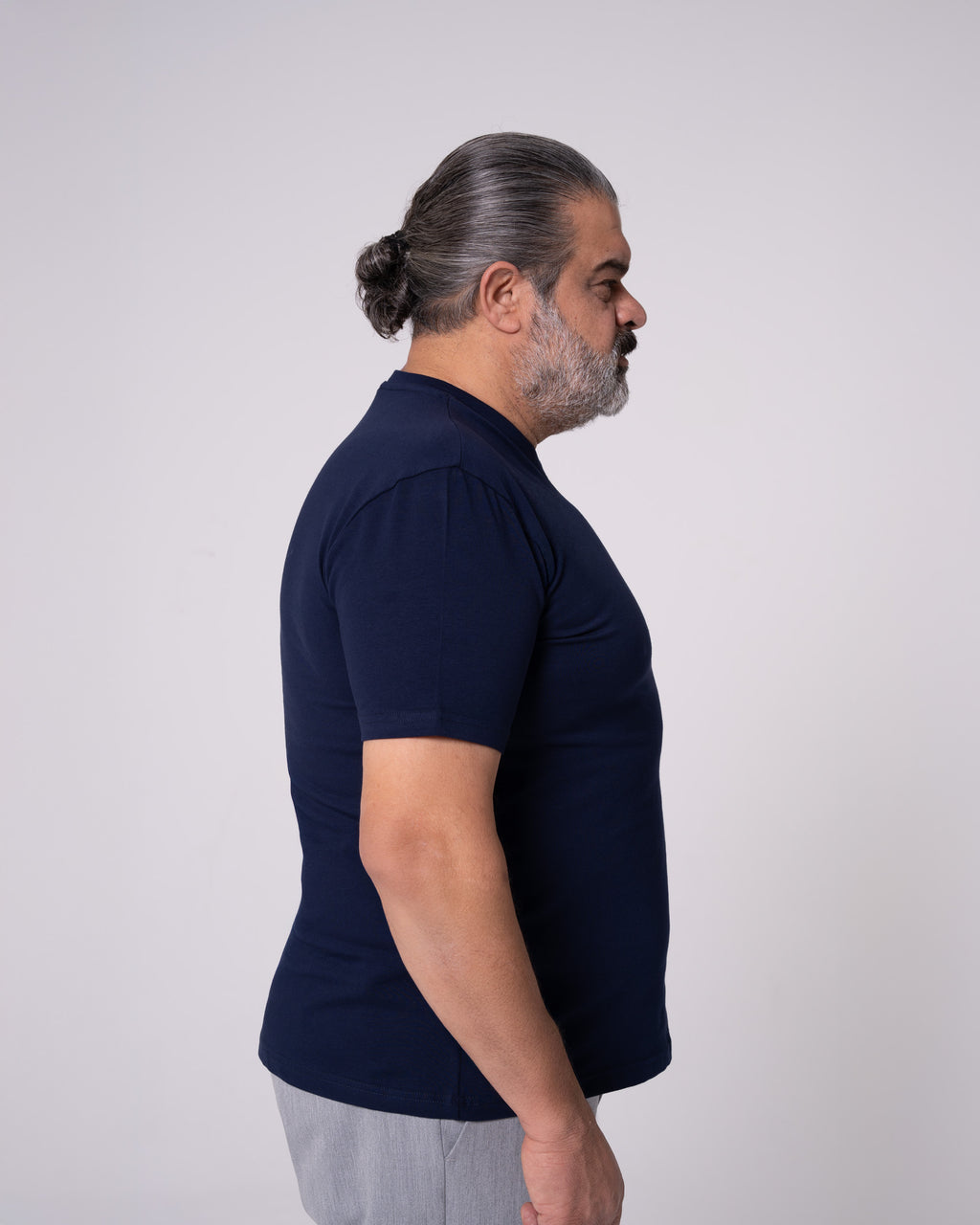 Lacivert V Yaka Tİşört