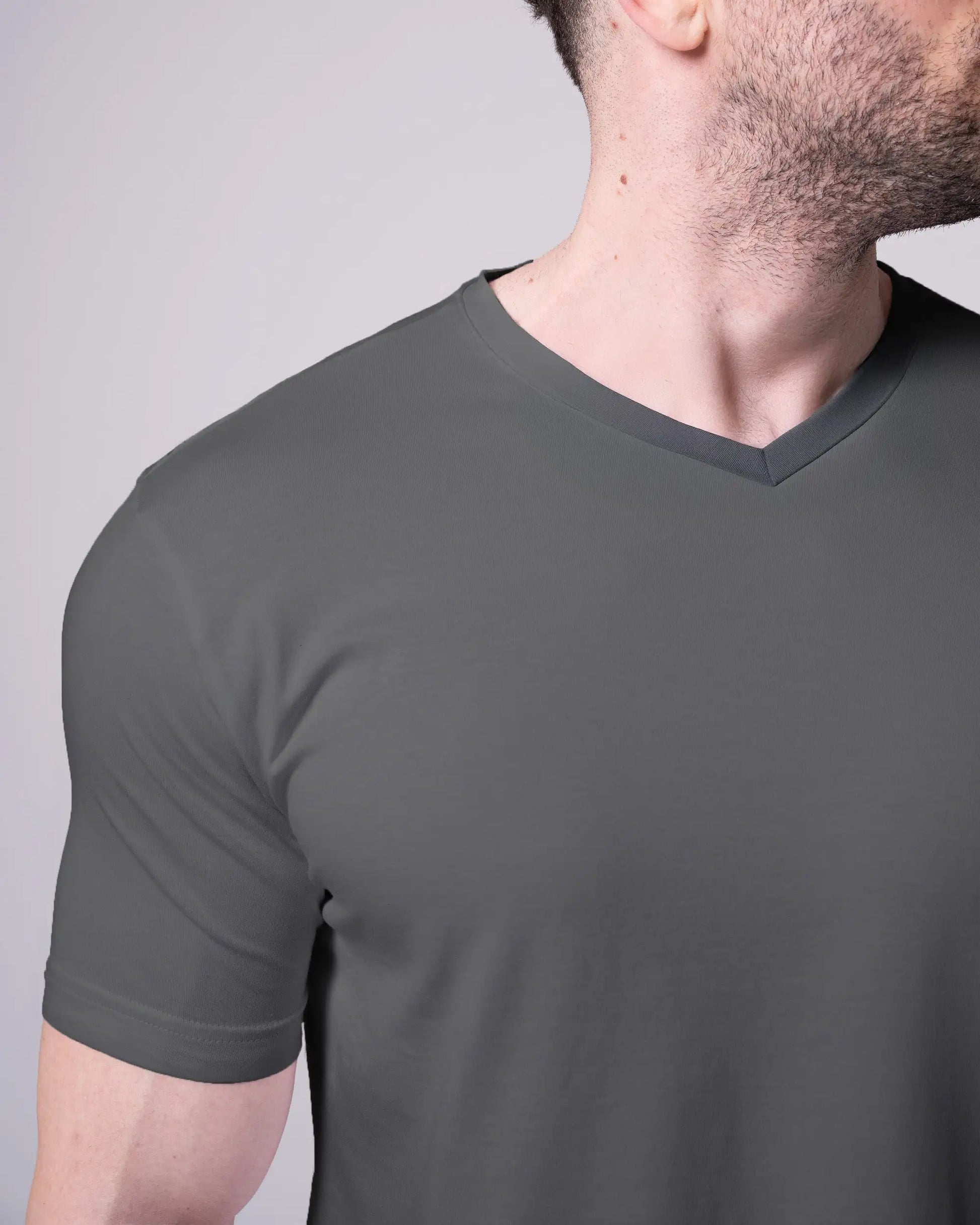 Antrasit V Yaka Tişört Craftlabel