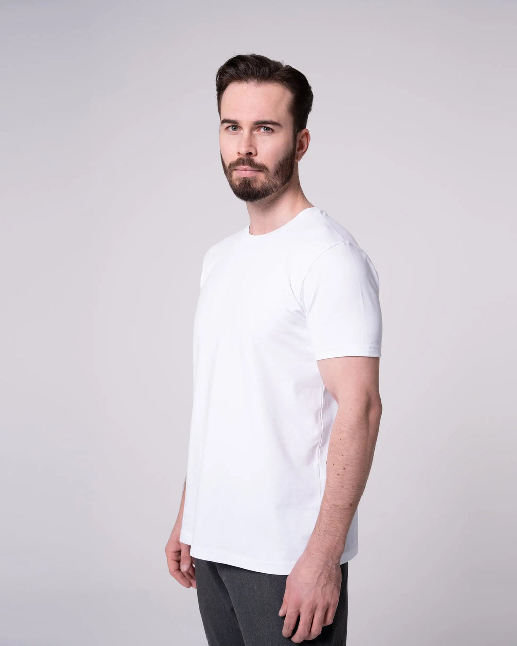 Beyaz Bisiklet Yaka Tişört